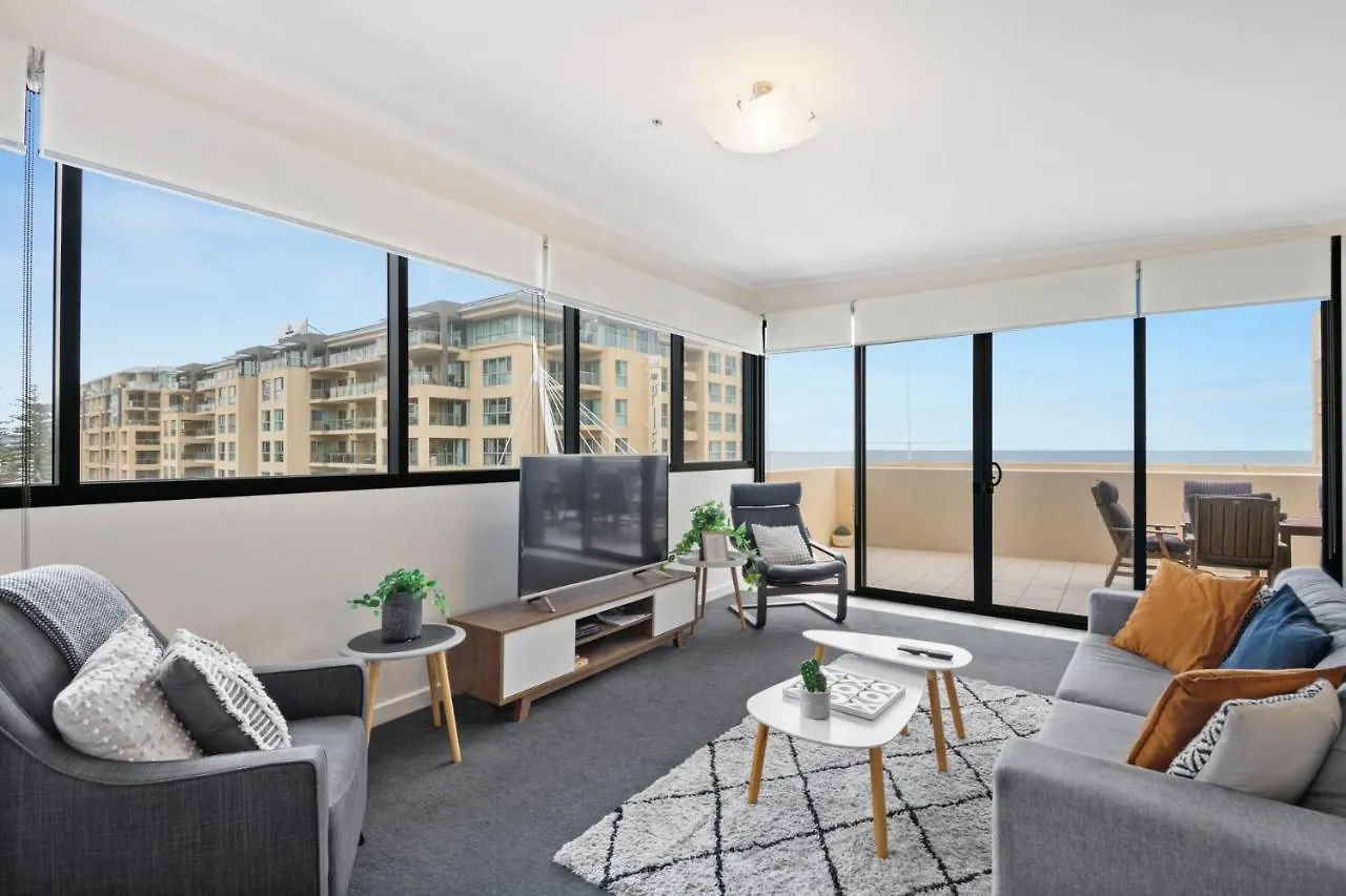 Belle Escapes - Glenelg Oceanview Apartment Adelaide